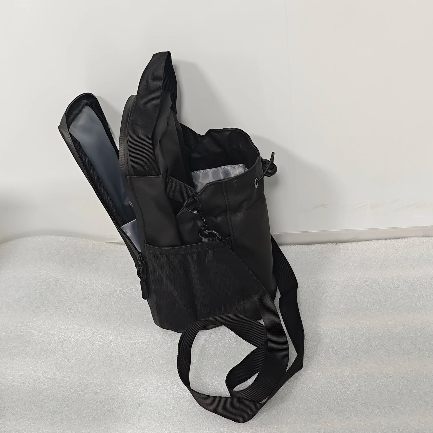 Magnetic Gym Bag with Phone Pocket Bottle Sleeve Pouch with Shoulder Strap Gym Bottle Pouch for Water Bottle Holder