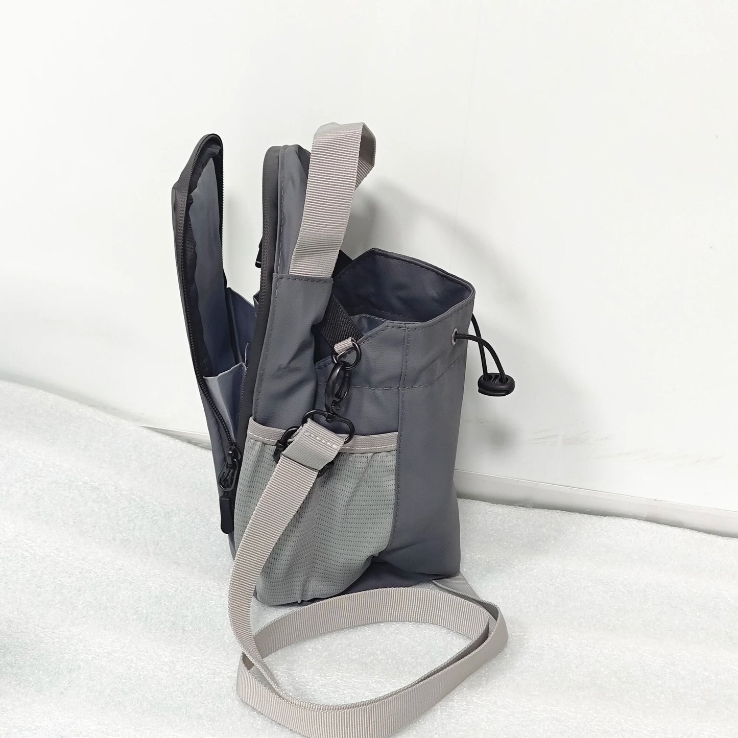 Magnetic Gym Bag with Phone Pocket Bottle Sleeve Pouch with Shoulder Strap Gym Bottle Pouch for Water Bottle Holder